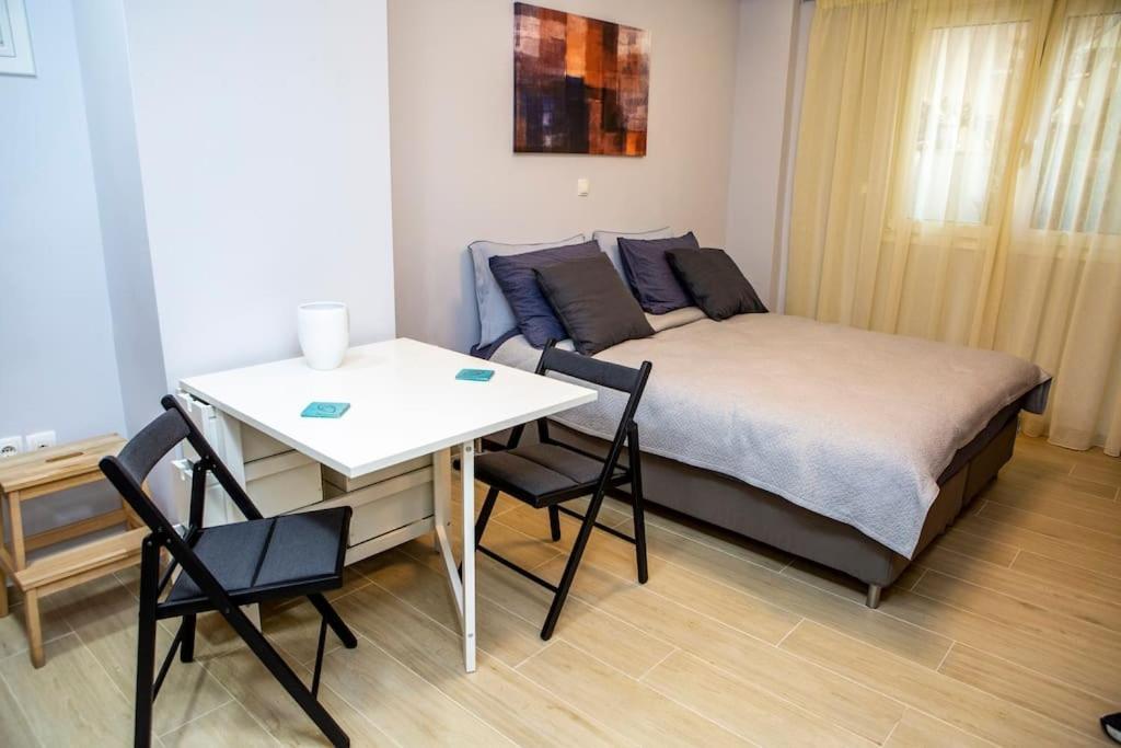 אתונה Studio Apartment With All Amenities In Kolonaki מראה חיצוני תמונה